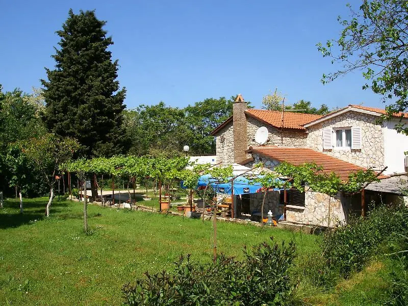 Ratko - One Bedroom Murine Hotel